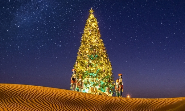 Best Warm Places To Visit In December | Travel To Dubai For Christmas | Art In Voyage