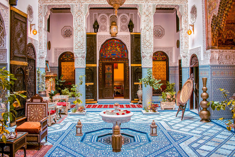 Highlights & Delights of Morocco, Luxury Travel Package, with Art In Voyage