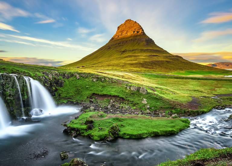 Behind the Lens, Iceland, with Photojournalist Gary Bogdon
