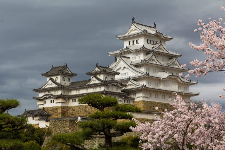 Himeji-Castle, Land of the Rising Sun, Travel Japan, Travel Japan | Why Japan is Even More Beautiful Than You Think, by Art in Voyage, Luxury Vacations
