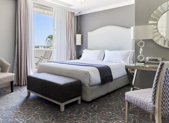 Deluxe room | Cape Town