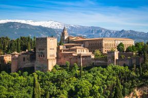 Granada, by Art In Voyage