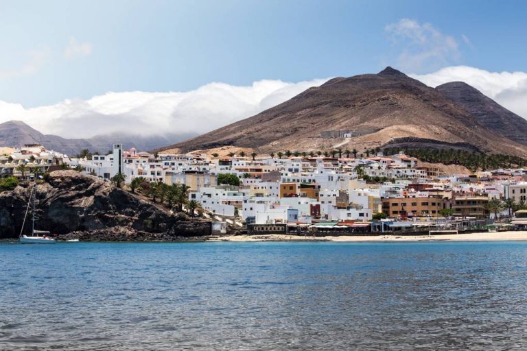8 Best Canary Islands To Visit, By Art In Voyage