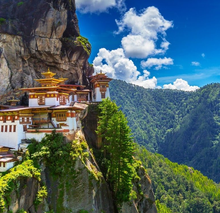 Bhutan, by Art In Voyage