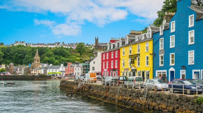 Small towns in Scotland, 8 Small Towns in Scotland - From The Rugged Highlands To The Bucolic Islands, by Art in Voyage, Luxury Destinations