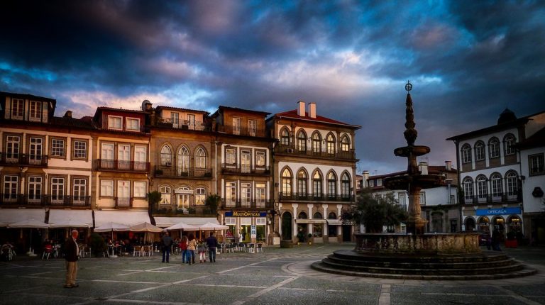 Portugal oldest cities, with Art In Voyage