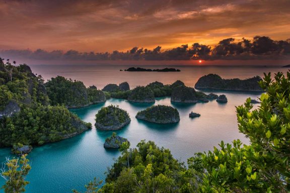 Indonesia By Art In Voyage